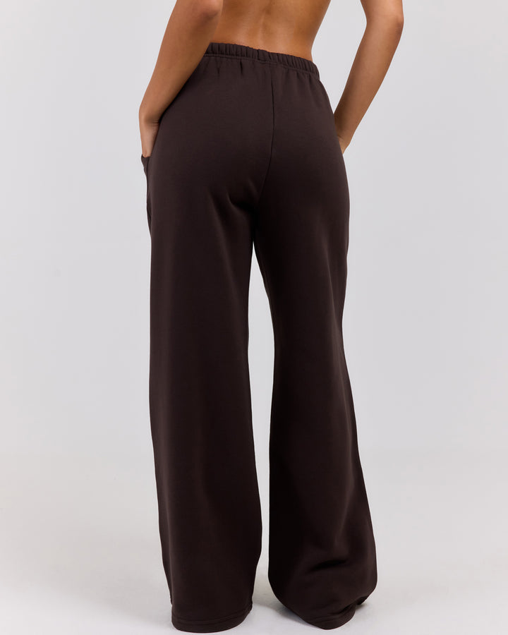 Omni Studio Trackpants V2  - Coffee Bean