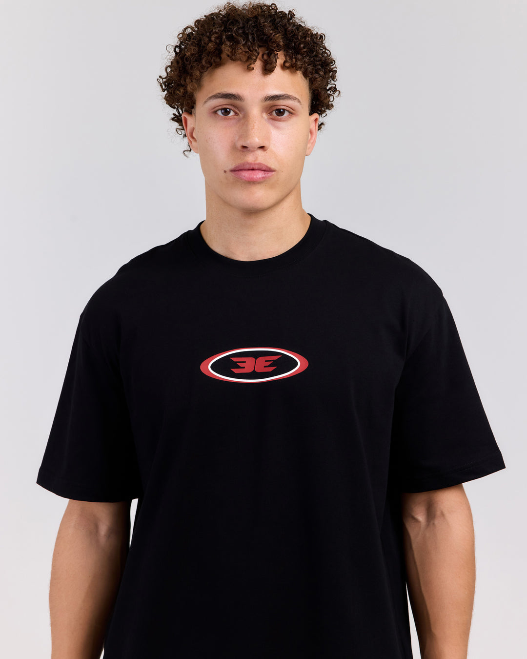 Badge Tee - Black/Red