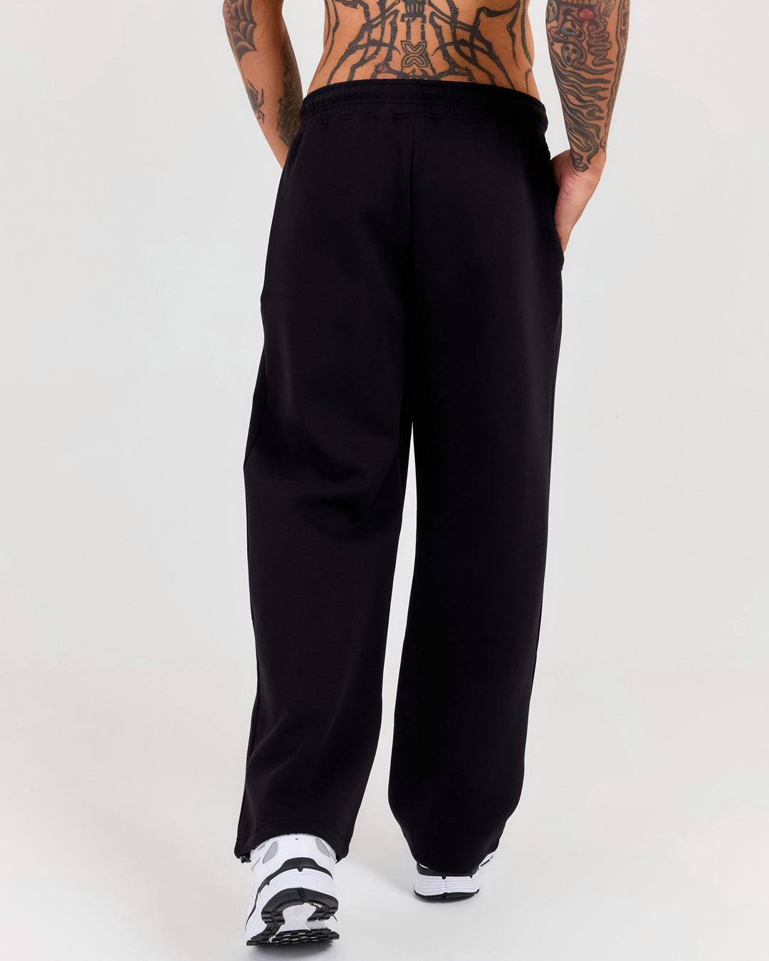 Pro Tech Straight Leg Pant - Black