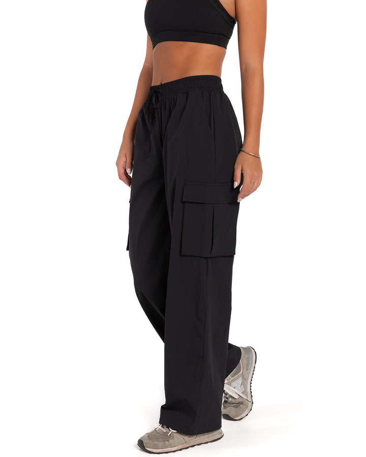 Oversized Cargo Pants - Black