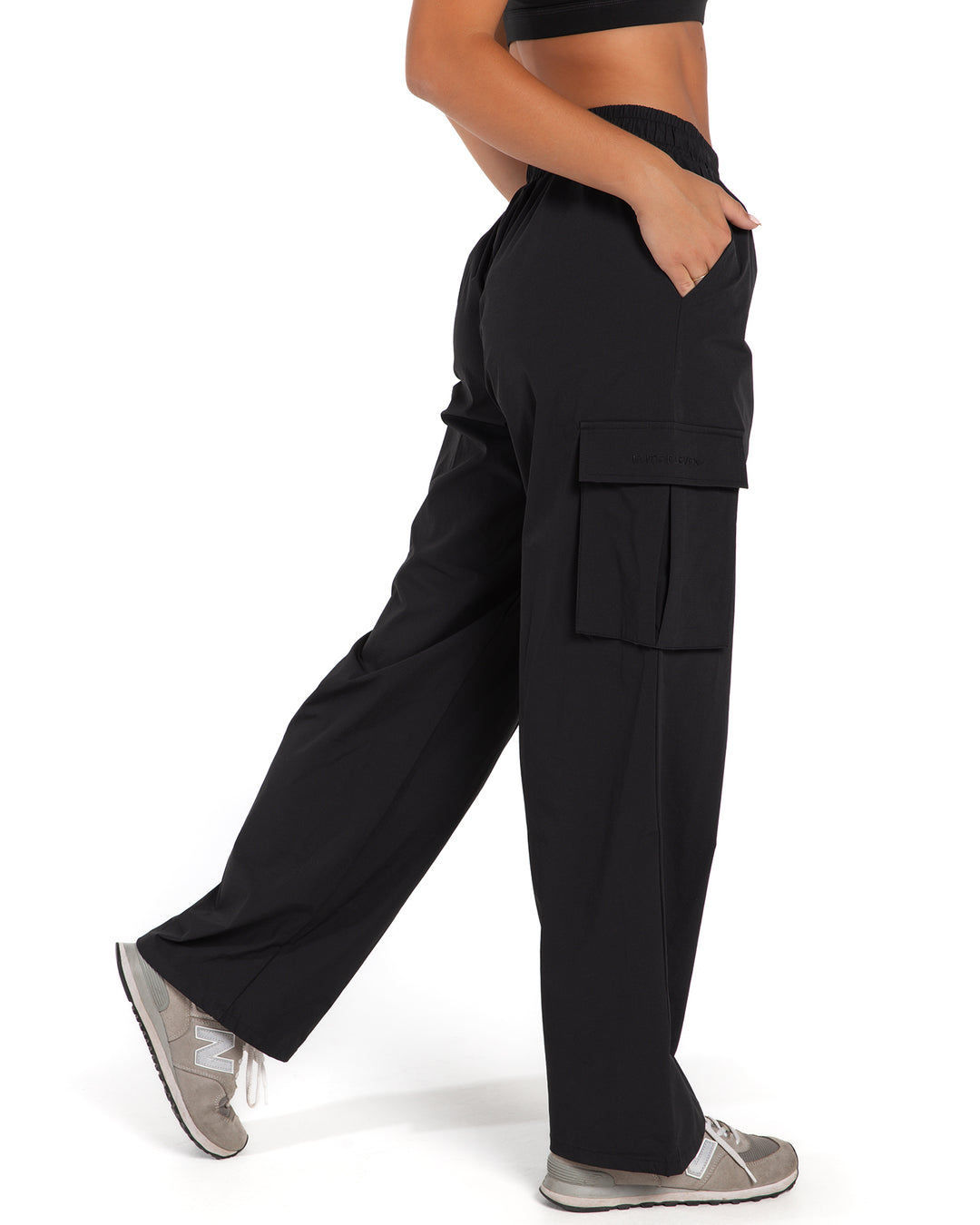 Oversized Cargo Pants - Black