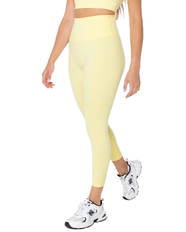 7/8 Aura Scrunch Leggings - Soft Yellow