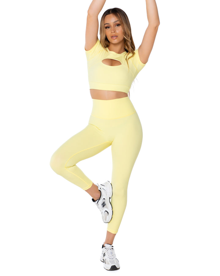 7/8 Aura Scrunch Leggings - Soft Yellow